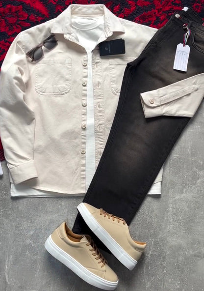 Modern Essential Outfit: Shirt, Pants, Sneakers & Watch الإطلالة العصرية الأساسية: قميص، بنطال، أحذية رياضية وساعة إصدار السكيني والأسود (Skin & Black Edition)